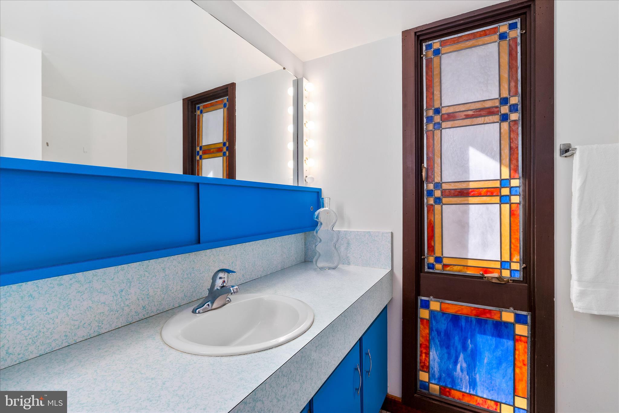 14715 West Old Baltimore Road Boyds, MD 20841 - Photo 15 of 54 Main Level Bathroom