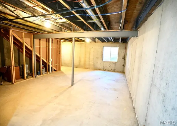 $269,990 | 320 Countryshire Drive, Lake St. Louis, MO 63367