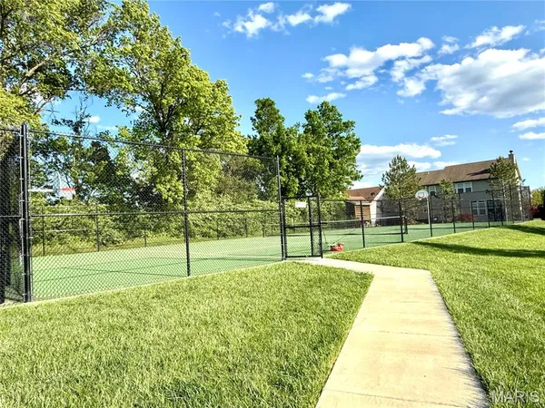 $269,990 | 320 Countryshire Drive, Lake St. Louis, MO 63367