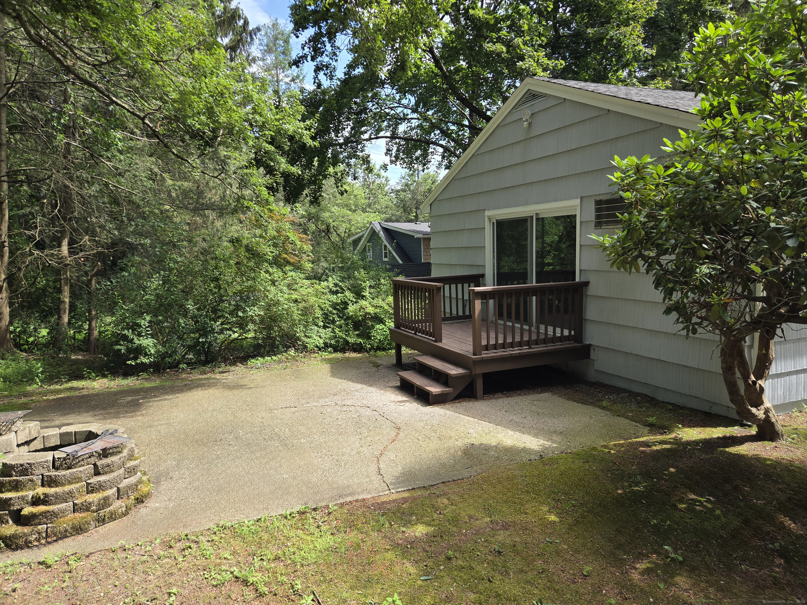 2 Andrea Avenue Wolcott, CT 06716 - Photo 15 of 16