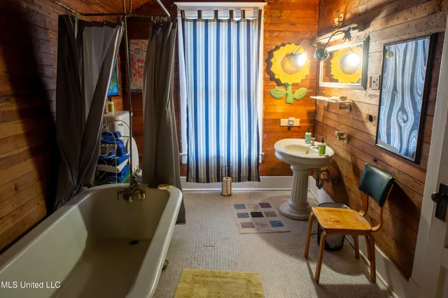 $185,000 | 110 Catalpa Street, Clarksdale, MS 38614