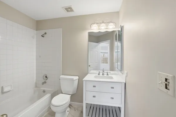 $514,500 | 6349 Braxton Court, Gurnee, IL 60031