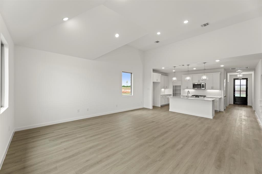3212 Red Hl Road Celina, TX 75009 - Photo 12 of 29 11. 3212 Red Hill - Family (2)