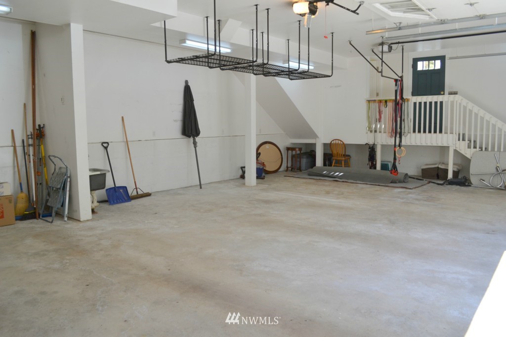 9828 232nd Street Southwest Edmonds, WA 98020 - Photo 21 of 25 Gallery Image 21