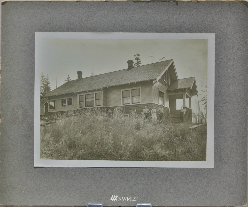 9828 232nd Street Southwest Edmonds, WA 98020 - Photo 25 of 25 Gallery Image 25