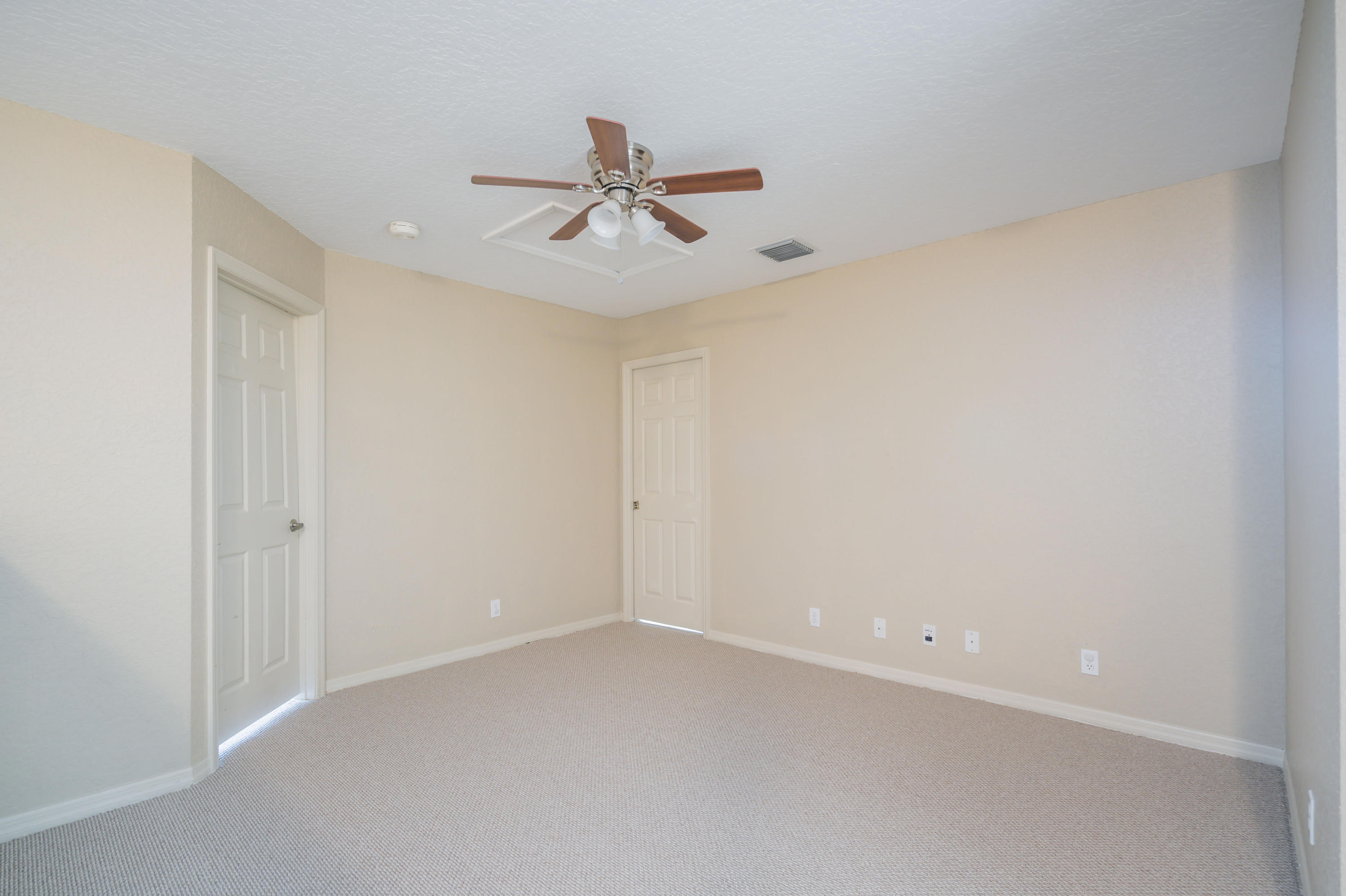11260 Edgewater Circle Wellington, FL 33414 - Photo 22 of 43 022