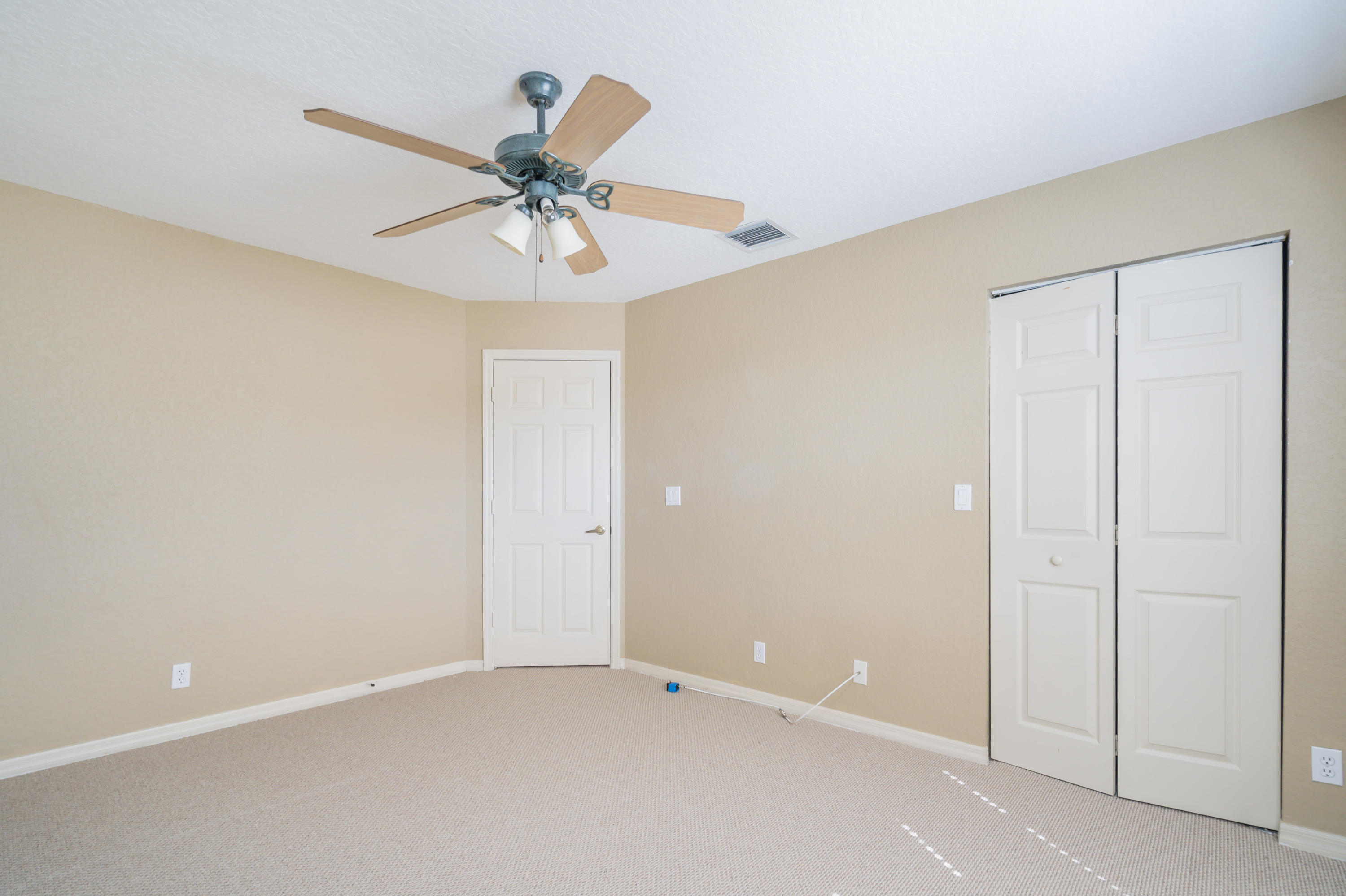 11260 Edgewater Circle Wellington, FL 33414 - Photo 24 of 43 024