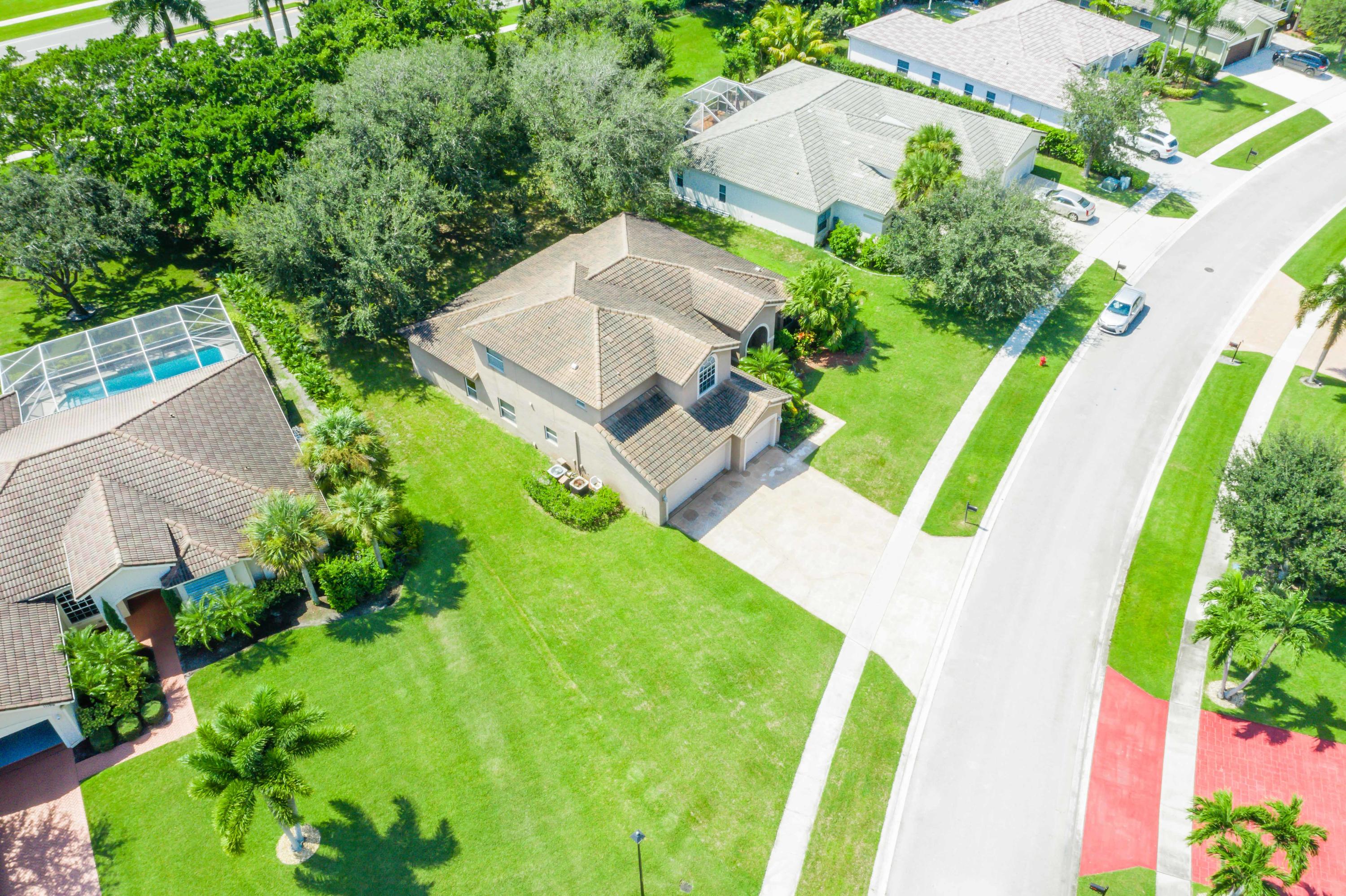 11260 Edgewater Circle Wellington, FL 33414 - Photo 43 of 43 045