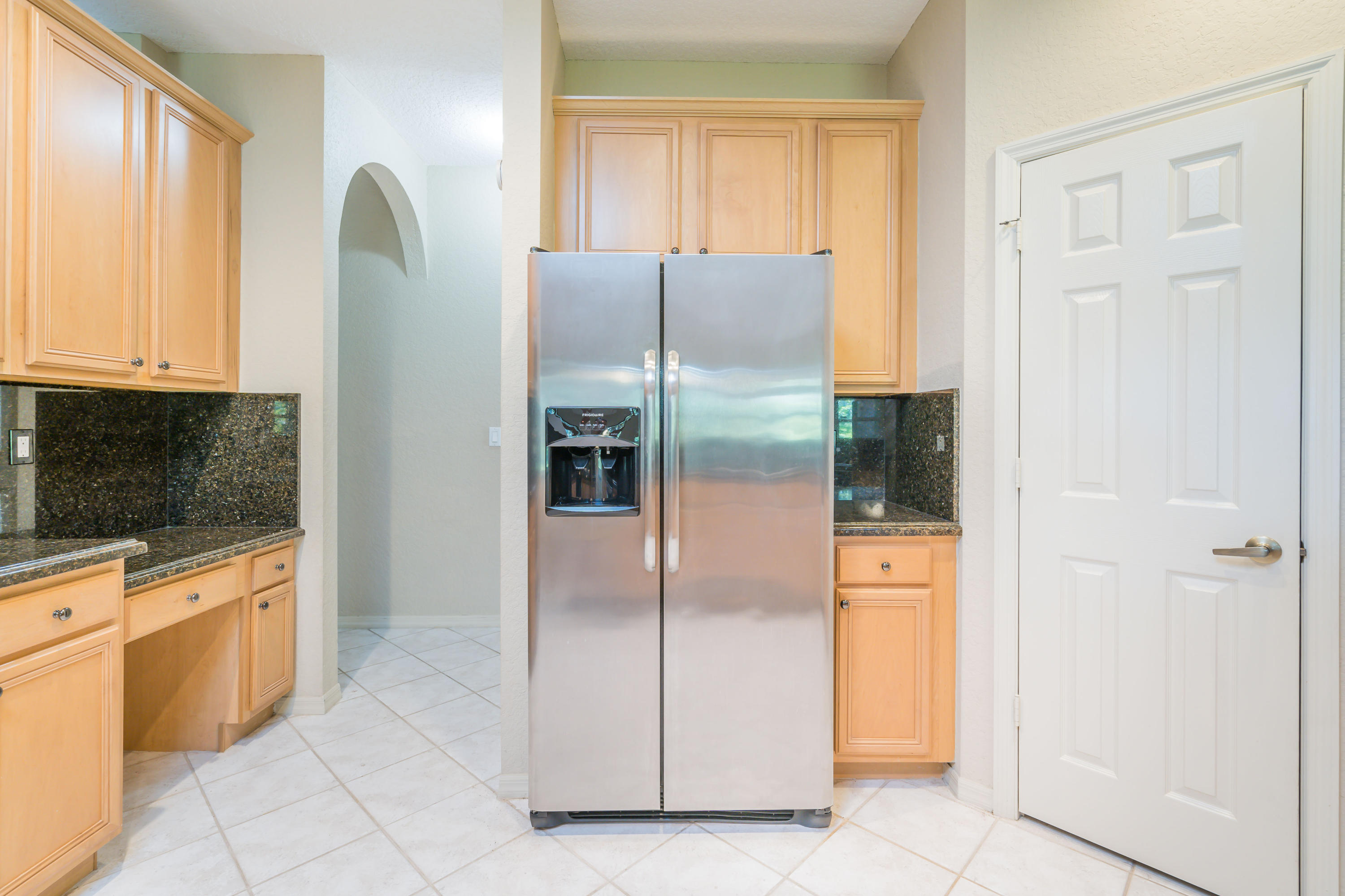 11260 Edgewater Circle Wellington, FL 33414 - Photo 7 of 43 07