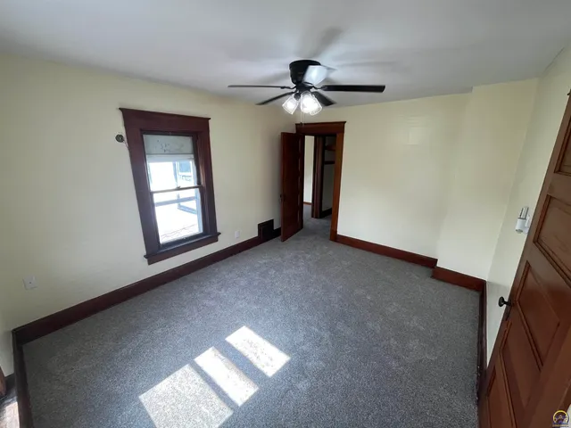 $144,000 | 500 South 4th Street, Burlington, KS 66839