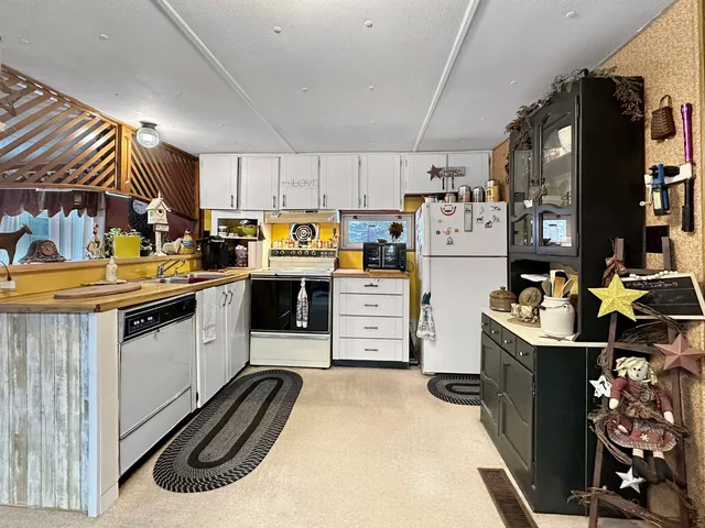 $130,000 | 23 East Colebrook Road, Colebrook, NH 03576