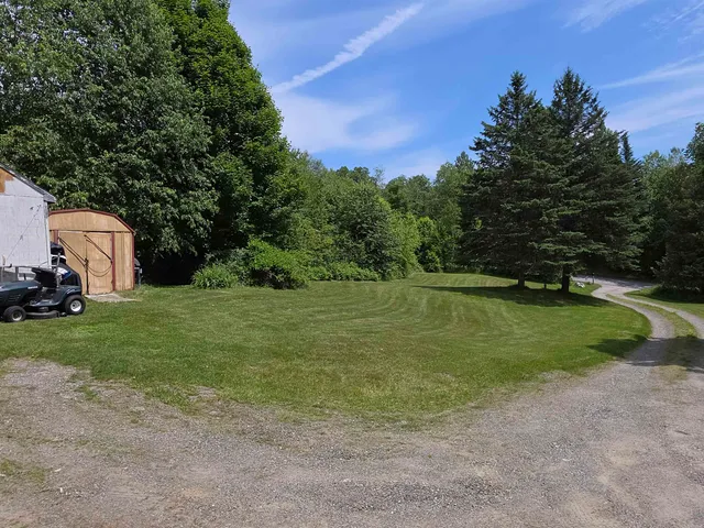 $130,000 | 23 East Colebrook Road, Colebrook, NH 03576