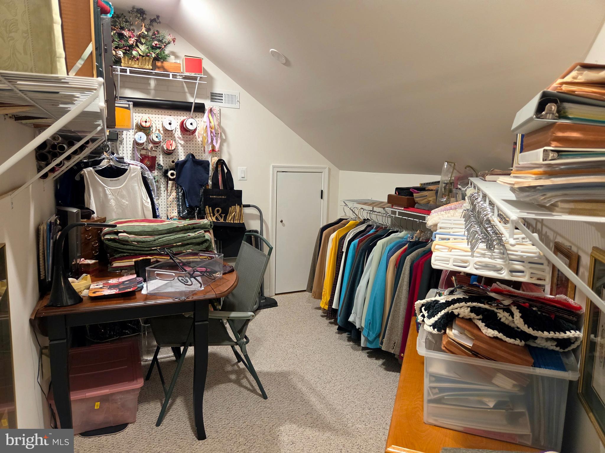 13872 Crabtree Way Gainesville, VA 20155 - Photo 21 of 33 Custom hobby room