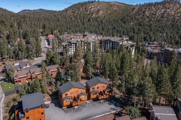 $1,750,000 | 125 Lakeview Boulevard, Unit 5, Mammoth Lakes, CA 93546