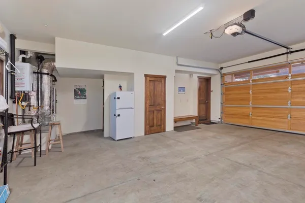 $1,699,000 | 125 Lakeview Boulevard, Unit 5, Mammoth Lakes, CA 93546