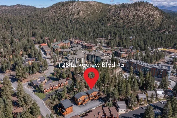 $1,699,000 | 125 Lakeview Boulevard, Unit 5, Mammoth Lakes, CA 93546