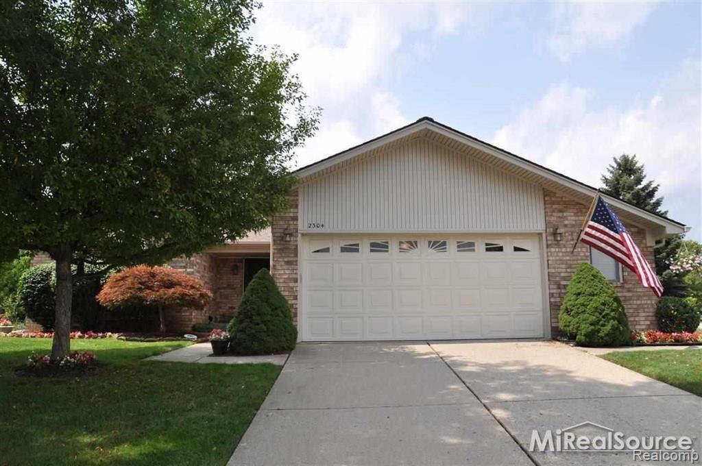 2304 Highsplint Drive Rochester, MI 48307 - Photo 1 of 27 front.jpg