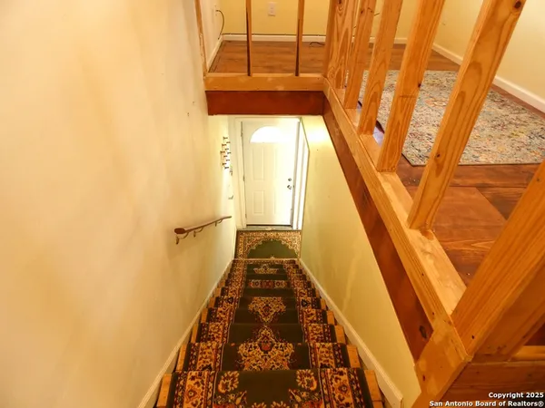 $99,000 | 911 East Steiner Street, Beeville, TX 78102