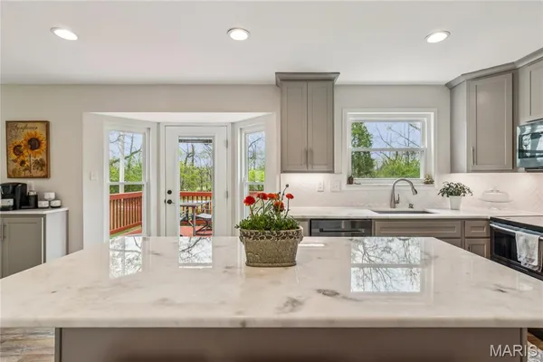 $425,000 | 1297 Old Stone Drive, O'Fallon, MO 63368