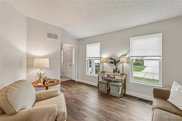 $425,000 | 1297 Old Stone Drive, O'Fallon, MO 63368