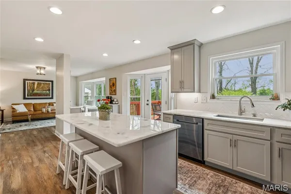 $425,000 | 1297 Old Stone Drive, O'Fallon, MO 63368