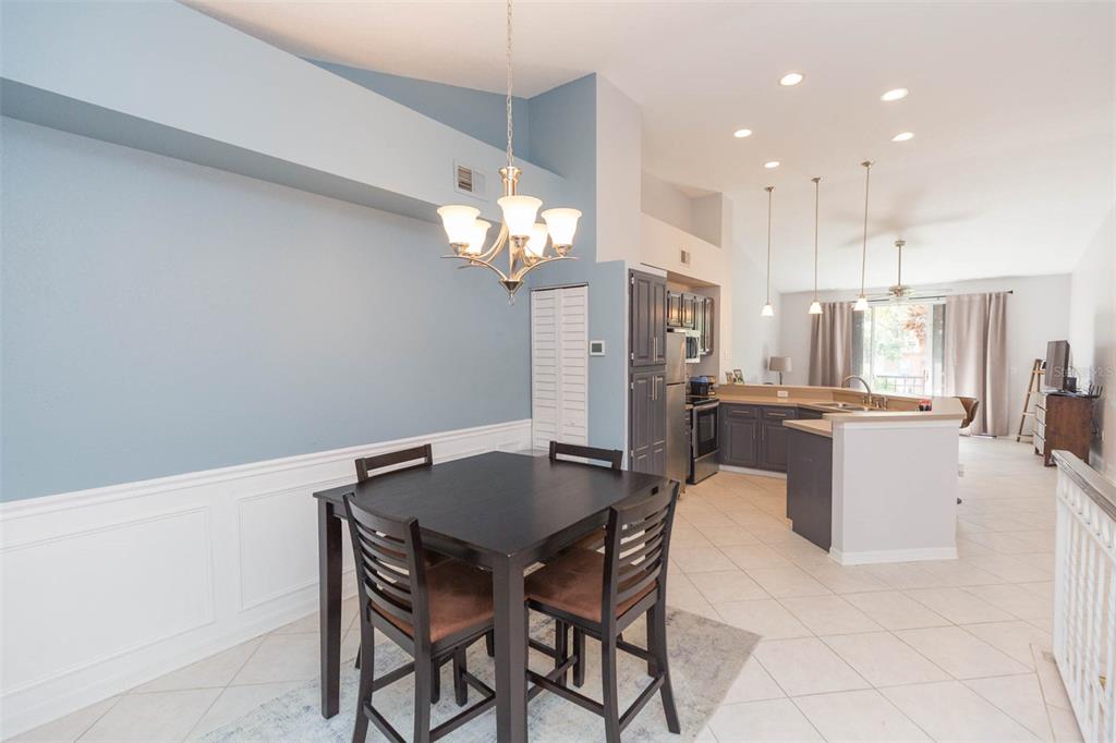 821 Normandy Trace Road Tampa, FL 33602 - Photo 15 of 39