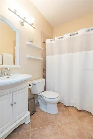 $3,200 | 821 Normandy Trace Road, Tampa, FL 33602