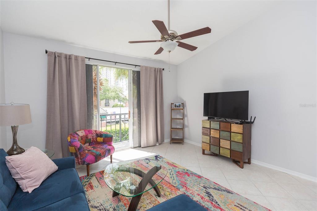 821 Normandy Trace Road Tampa, FL 33602 - Photo 3 of 39