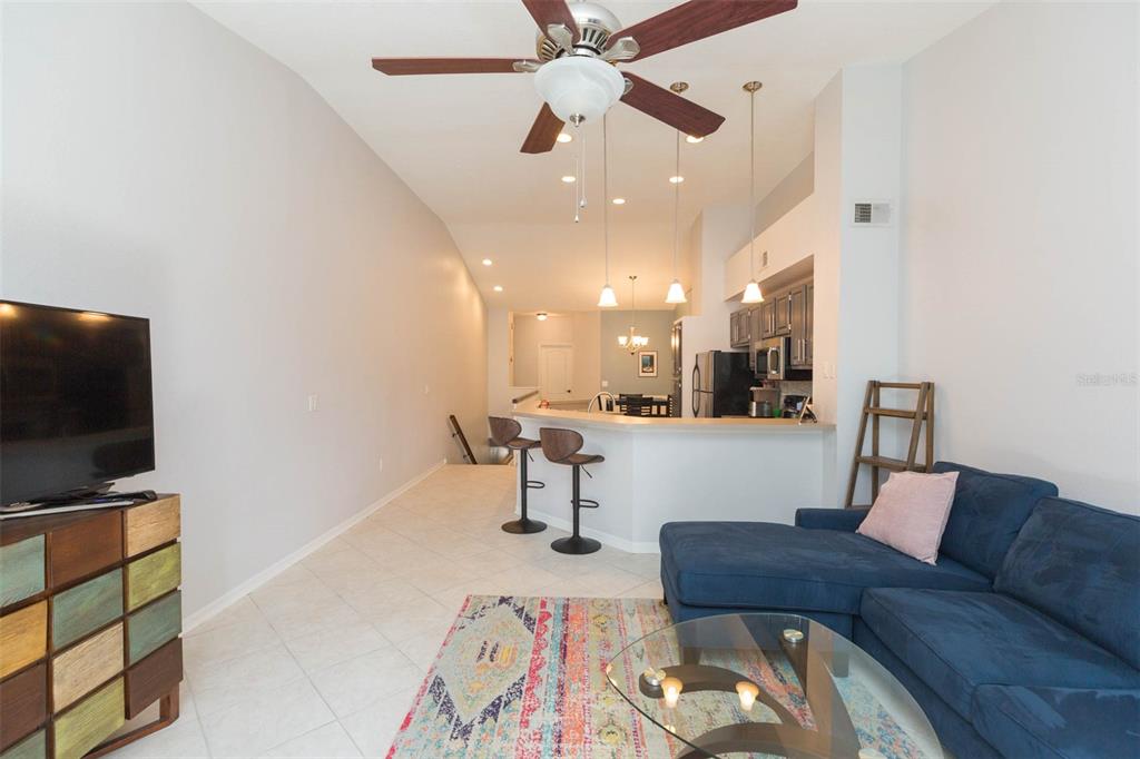 821 Normandy Trace Road Tampa, FL 33602 - Photo 5 of 39