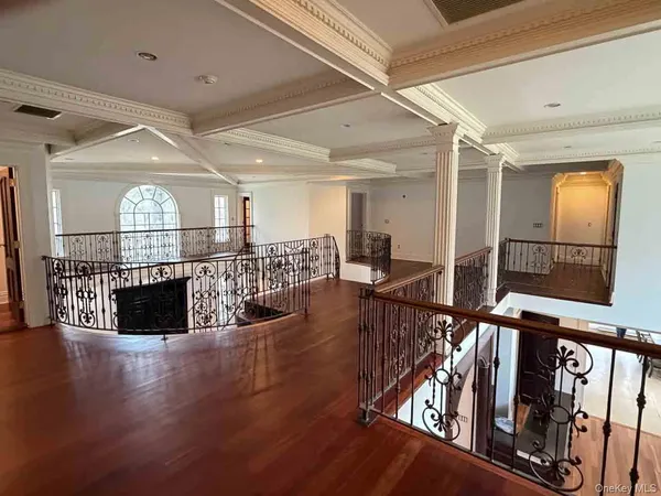 $2,999,000 | 180 Stone Hill Road, Bedford, NY 10506