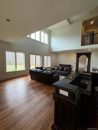 $2,999,000 | 180 Stone Hill Road, Bedford, NY 10506