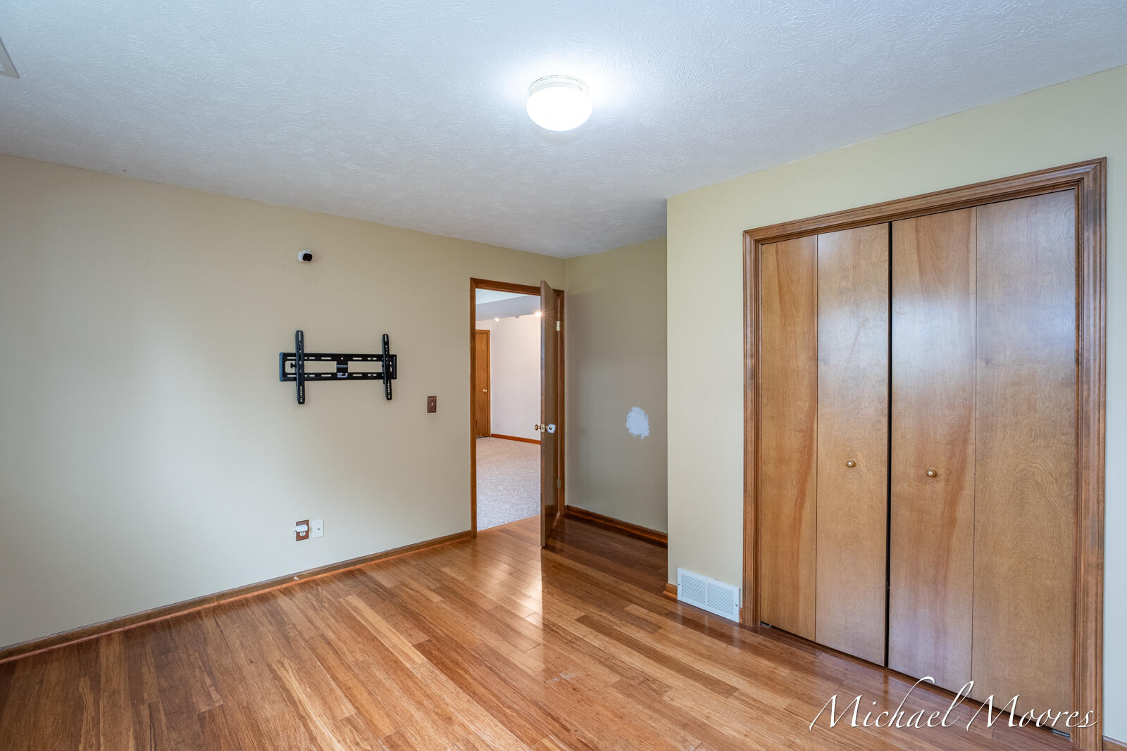 7130 28th Avenue Jenison, MI 49428 - Photo 28 of 32 7130 28th Ave-20