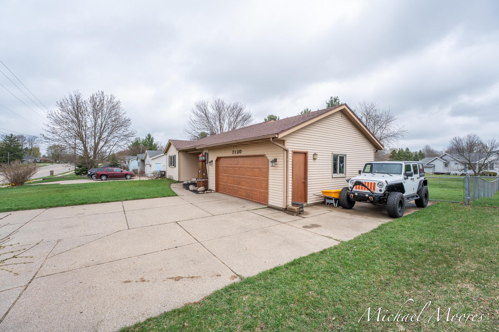 7130 28th Avenue Jenison, MI 49428 - Photo 3 of 32 7130 28th Ave-32