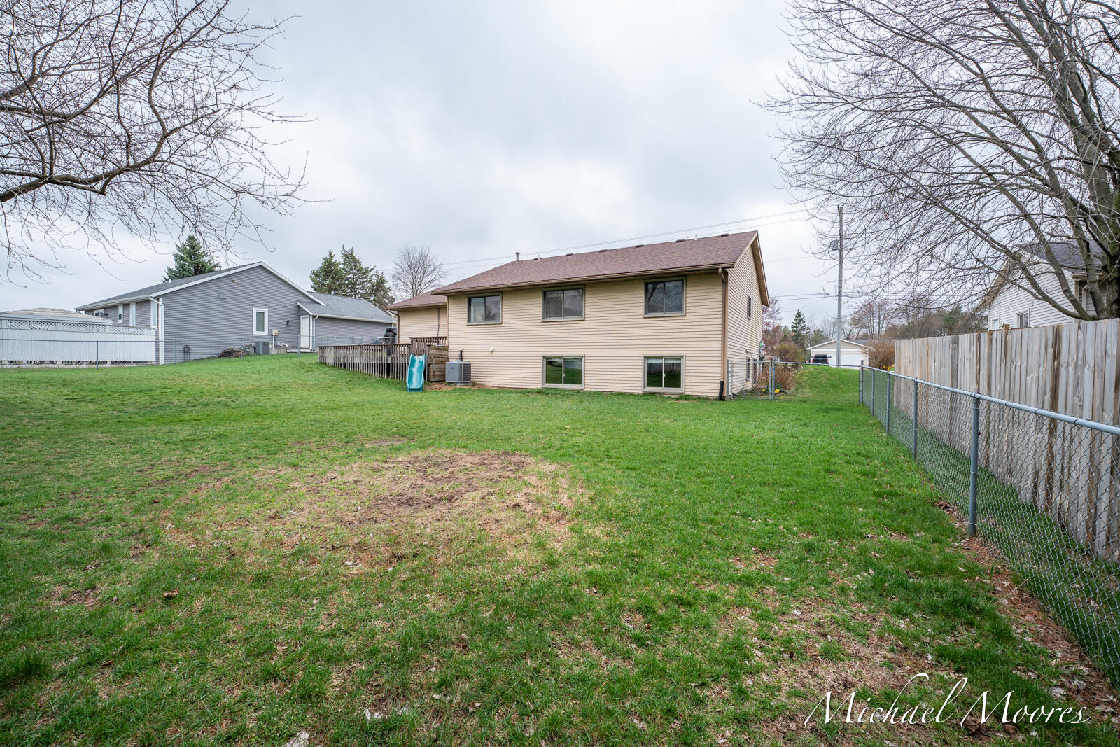 7130 28th Avenue Jenison, MI 49428 - Photo 6 of 32 7130 28th Ave-25