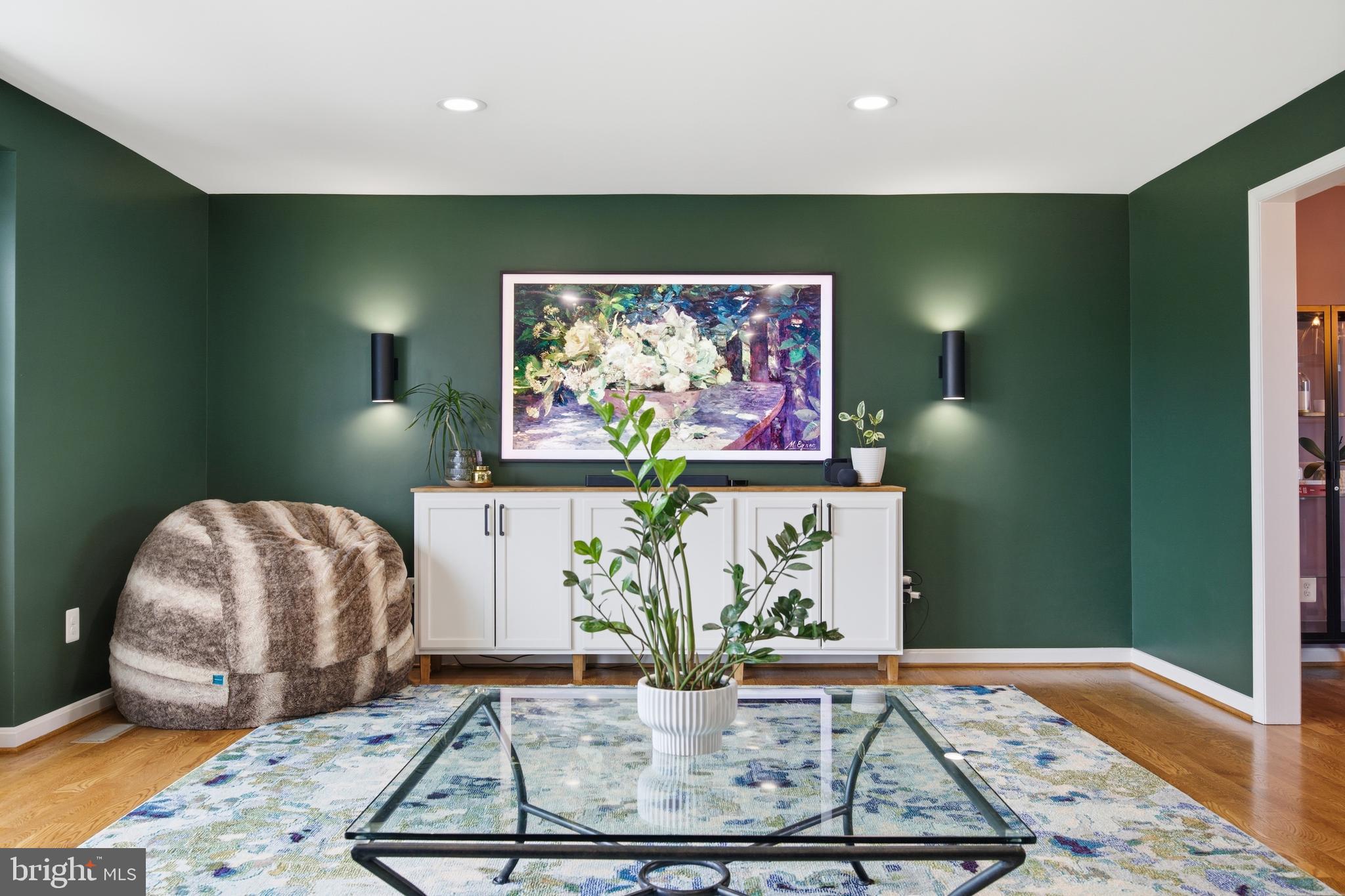 8450 Palmer Road Middletown, MD 21769 - Photo 26 of 94 Living Room