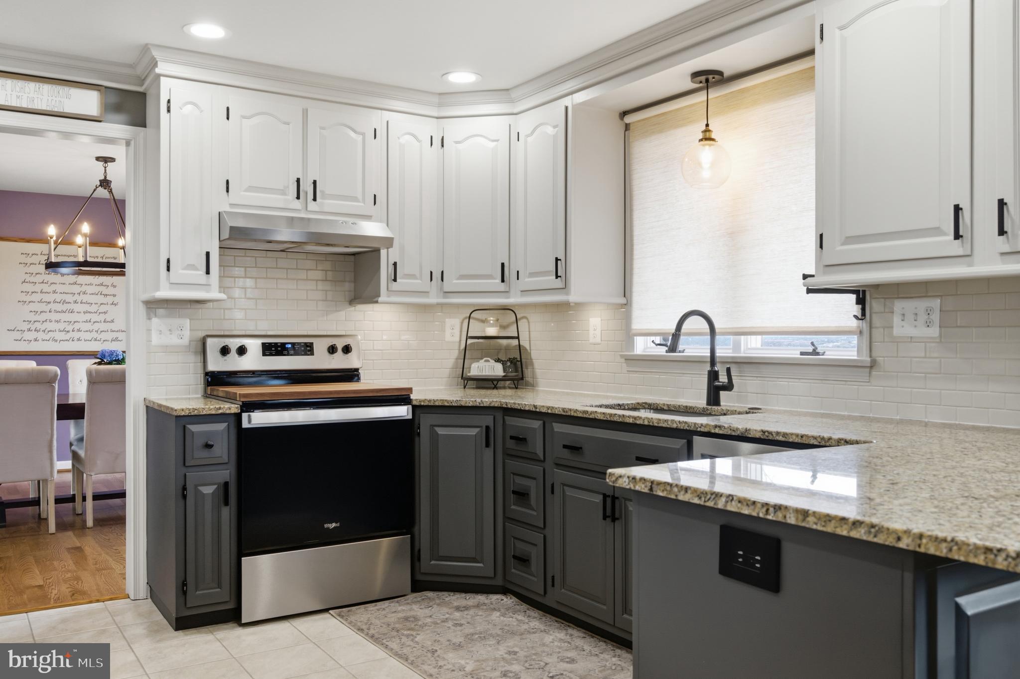 8450 Palmer Road Middletown, MD 21769 - Photo 32 of 94 Gourmet Farmhouse Kitchen