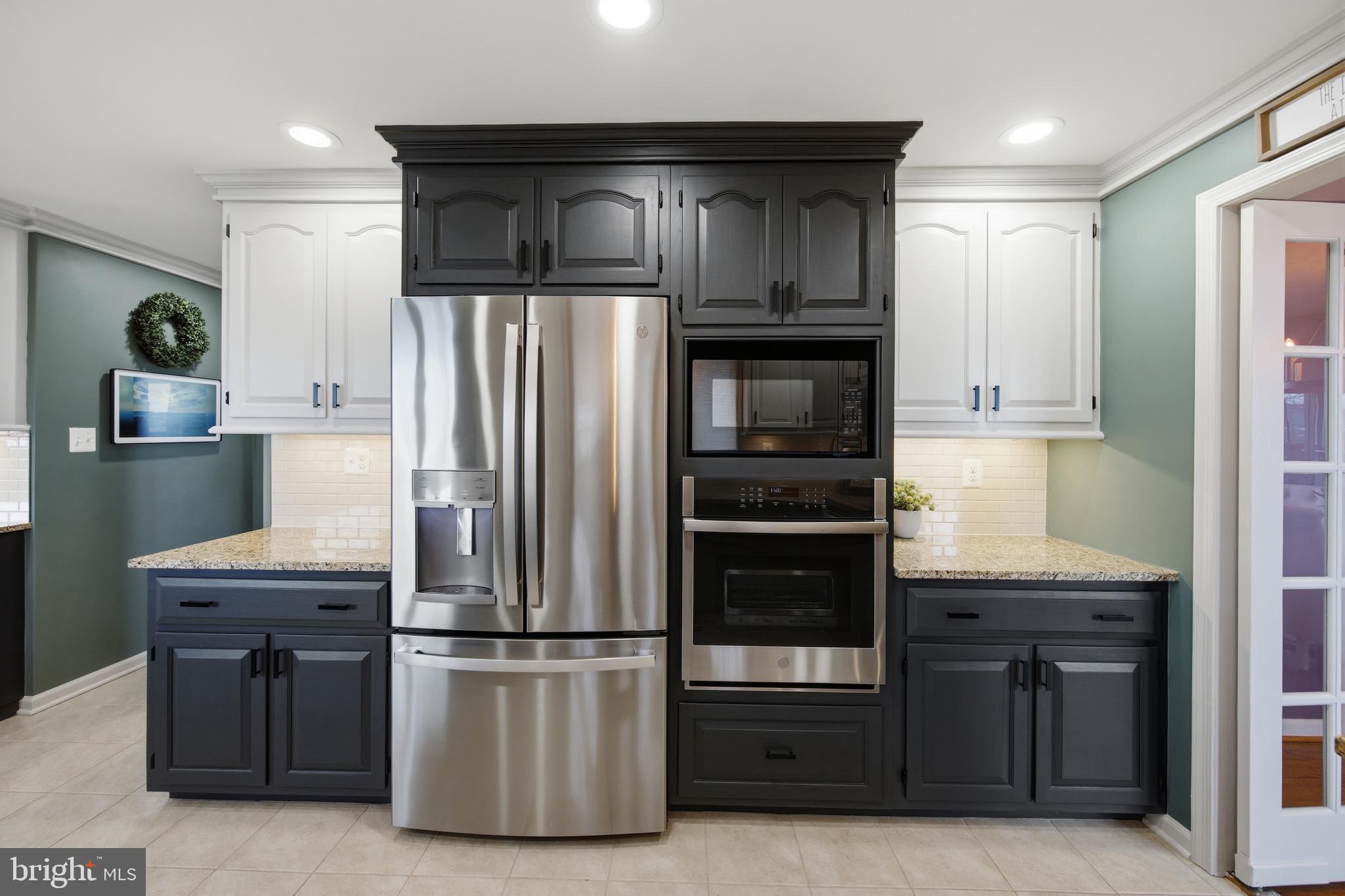 8450 Palmer Road Middletown, MD 21769 - Photo 34 of 94 Gourmet Farmhouse Kitchen