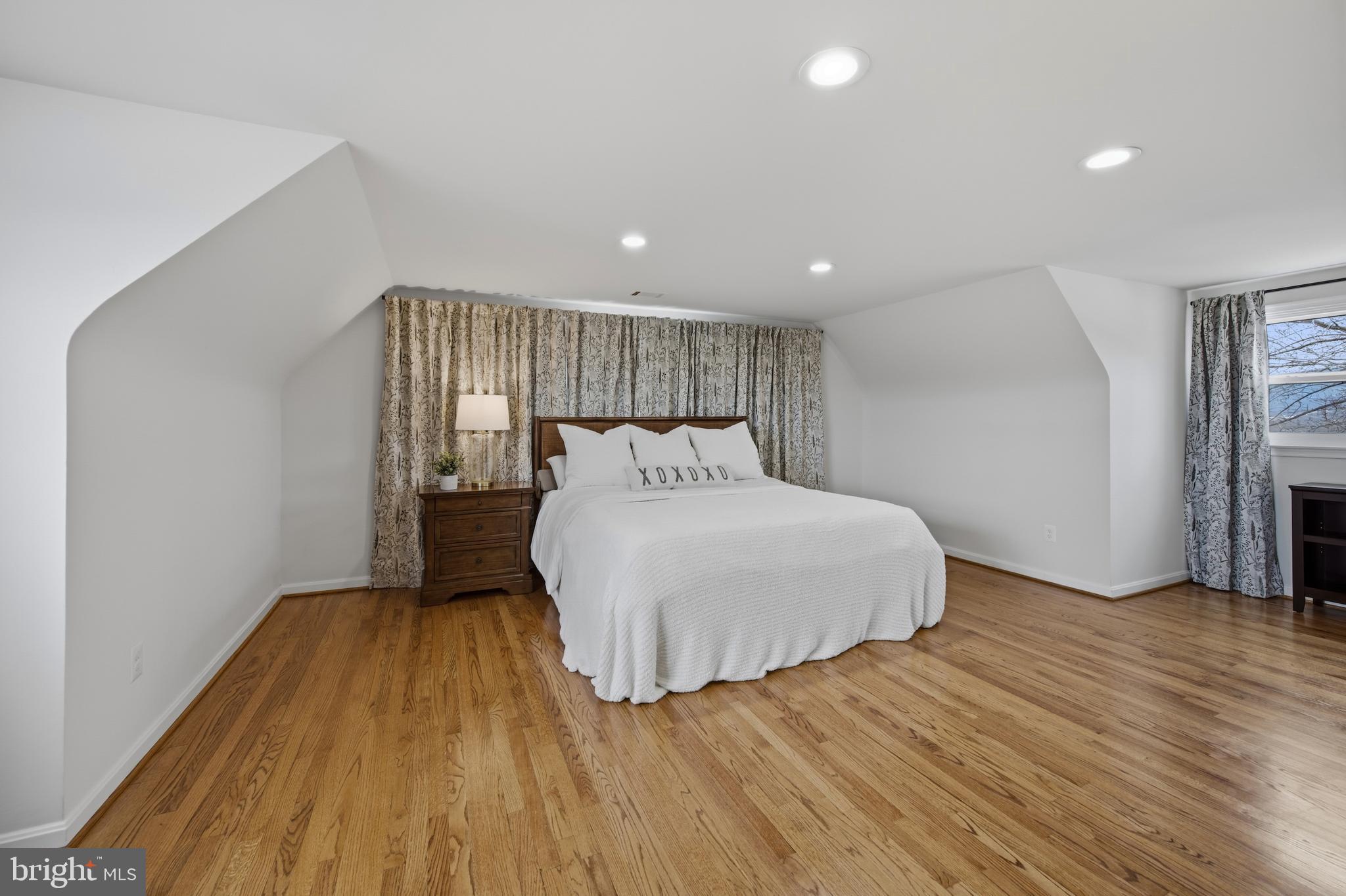 8450 Palmer Road Middletown, MD 21769 - Photo 57 of 94 Primary Bedroom Suite