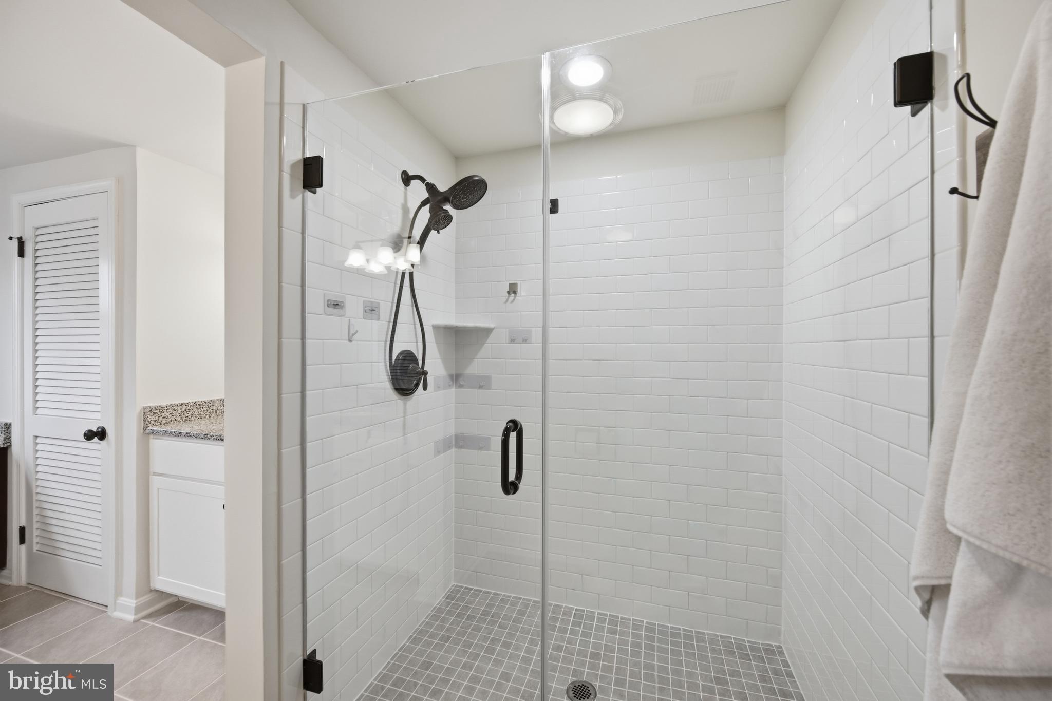 8450 Palmer Road Middletown, MD 21769 - Photo 61 of 94 Primary Bathroom Suite