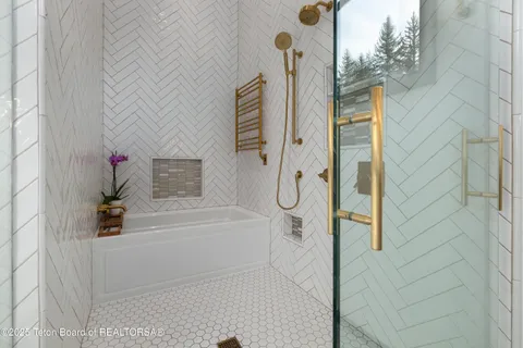 $6,500,000 | 450 East Phelps Canyon Road, Jackson, WY 83001