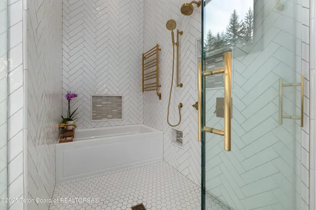 $6,500,000 | 450 East Phelps Canyon Road, Jackson, WY 83001