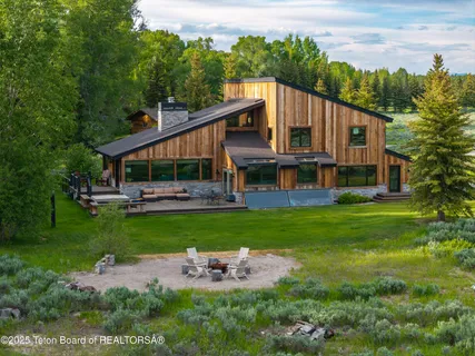 $6,500,000 | 450 East Phelps Canyon Road, Jackson, WY 83001