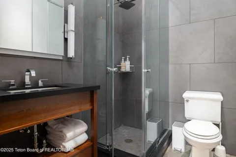 $6,500,000 | 450 East Phelps Canyon Road, Jackson, WY 83001