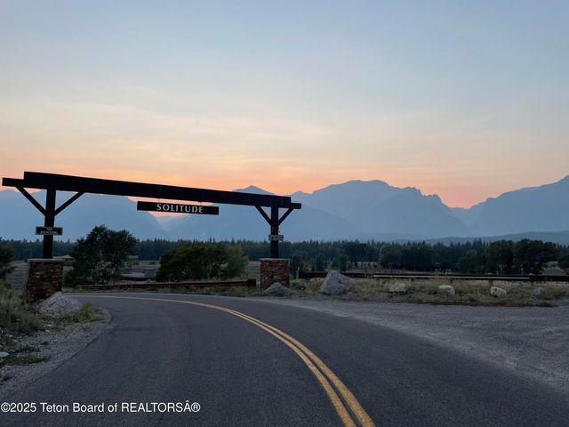 $6,500,000 | 450 East Phelps Canyon Road, Jackson, WY 83001