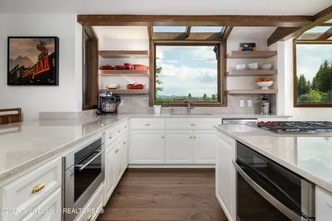 $6,500,000 | 450 East Phelps Canyon Road, Jackson, WY 83001