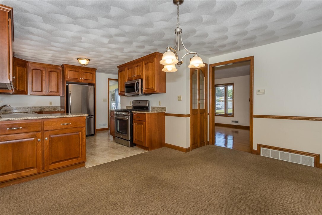34 Marshall Road Woonsocket, RI 02895 - Photo 6 of 22
