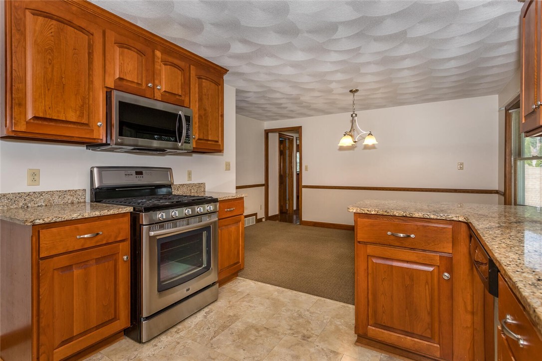 34 Marshall Road Woonsocket, RI 02895 - Photo 9 of 22