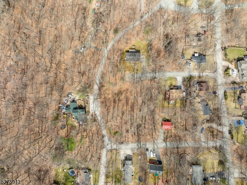 222 Acabonack Road Vernon, NJ 07422 - Photo 11 of 21 a bathroom with a shower