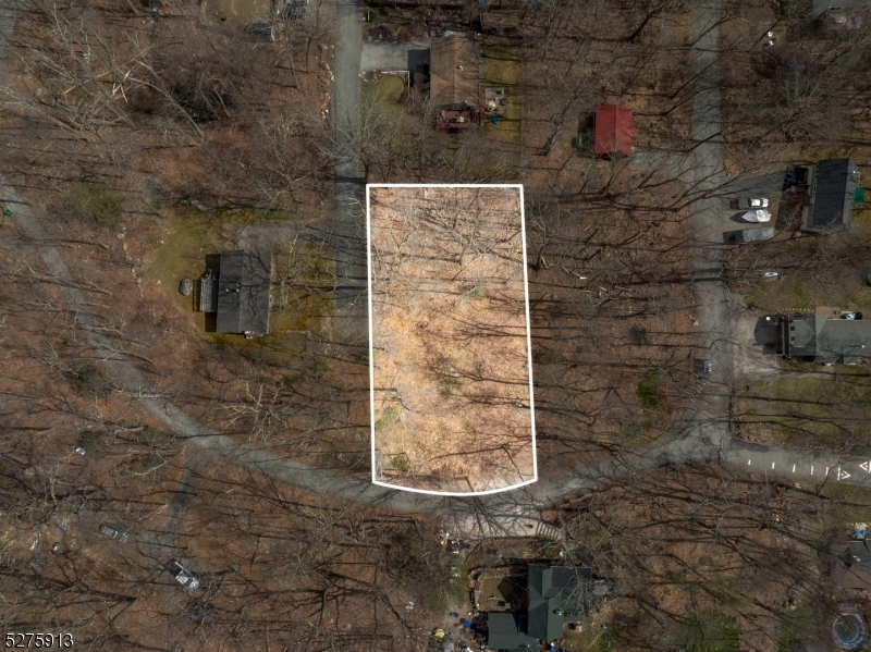 222 Acabonack Road Vernon, NJ 07422 - Photo 14 of 21 a bathroom with a shower