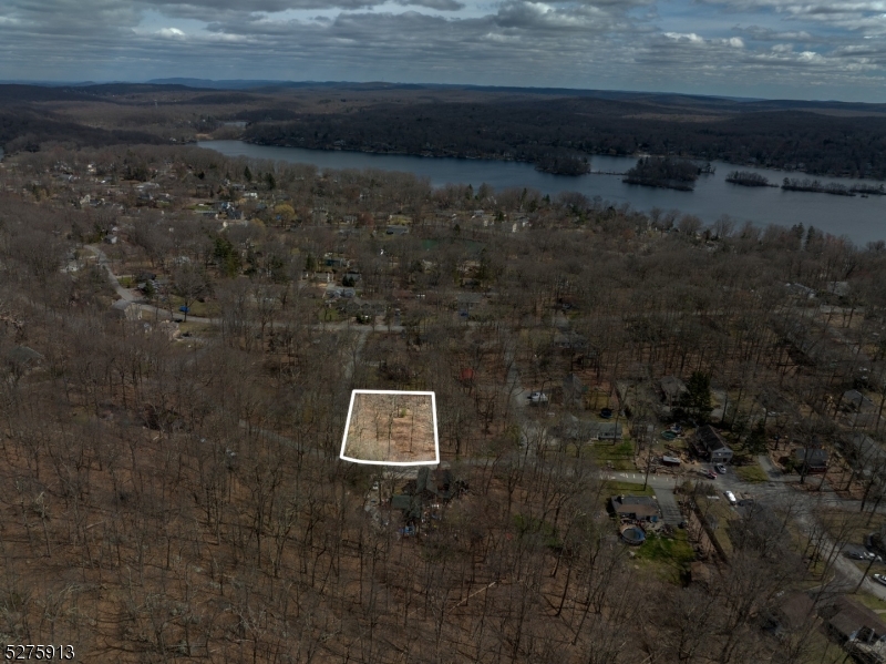 222 Acabonack Road Vernon, NJ 07422 - Photo 17 of 21 a view of a dry yard